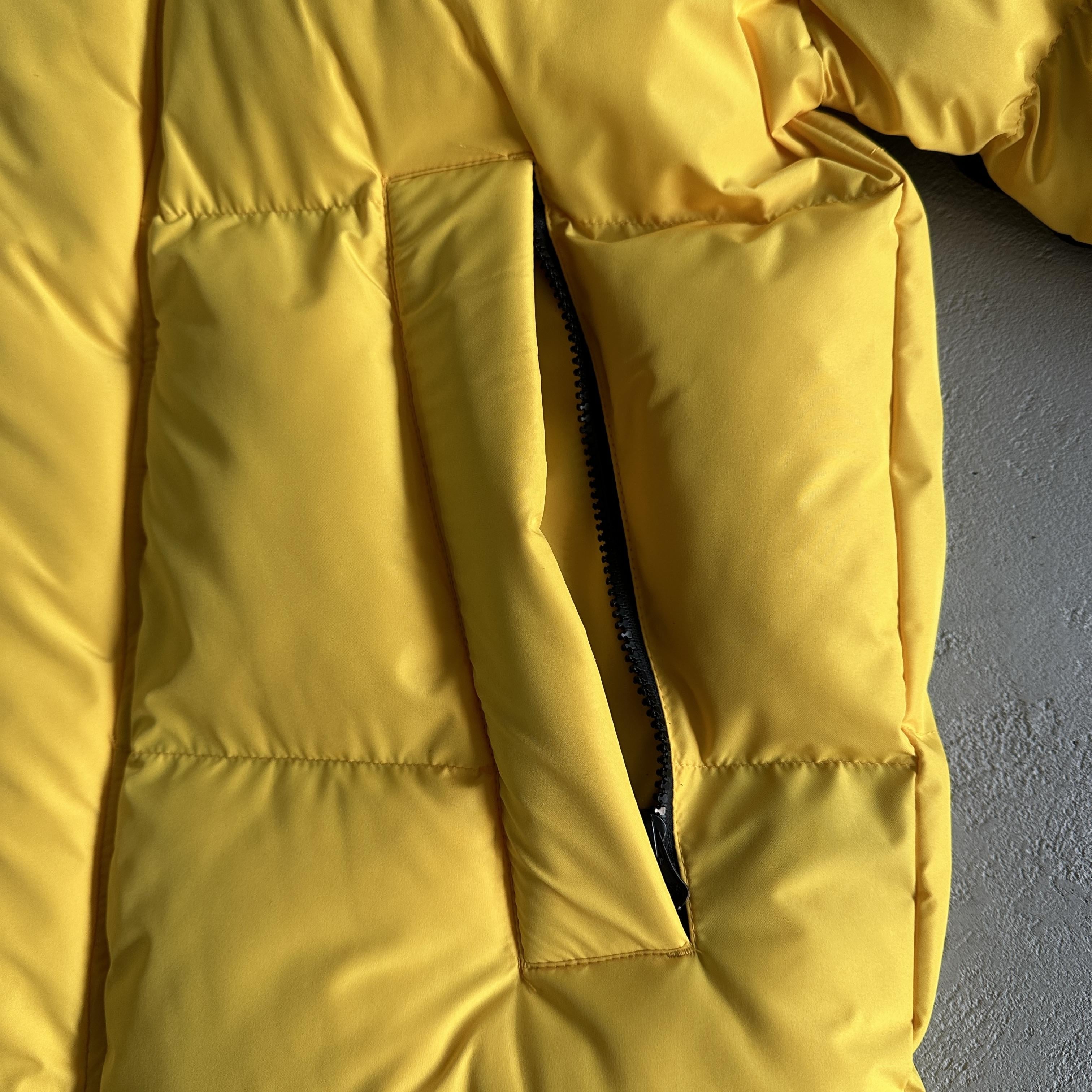 Trapstar Decoded Arch Puffer Jacket Black Yellow